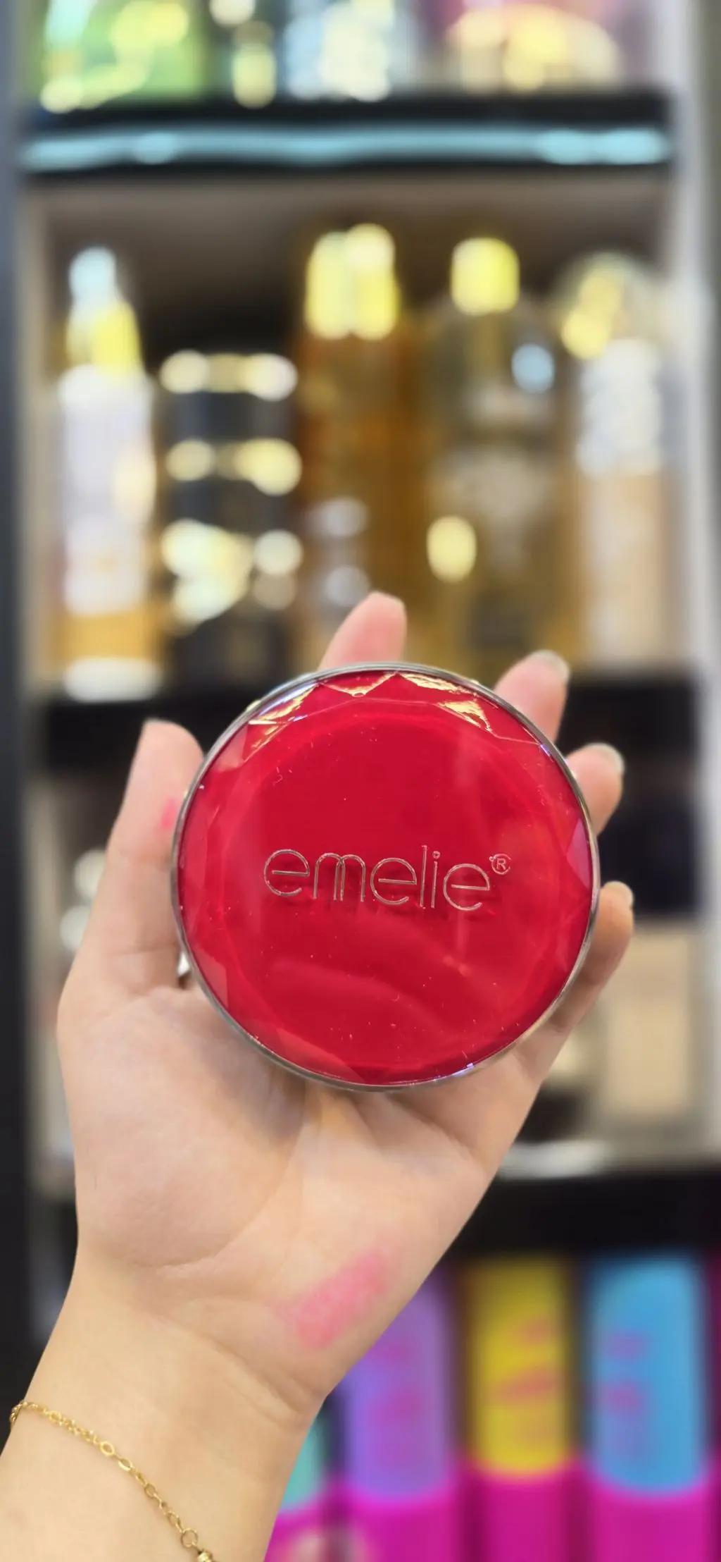 Powder Emelie