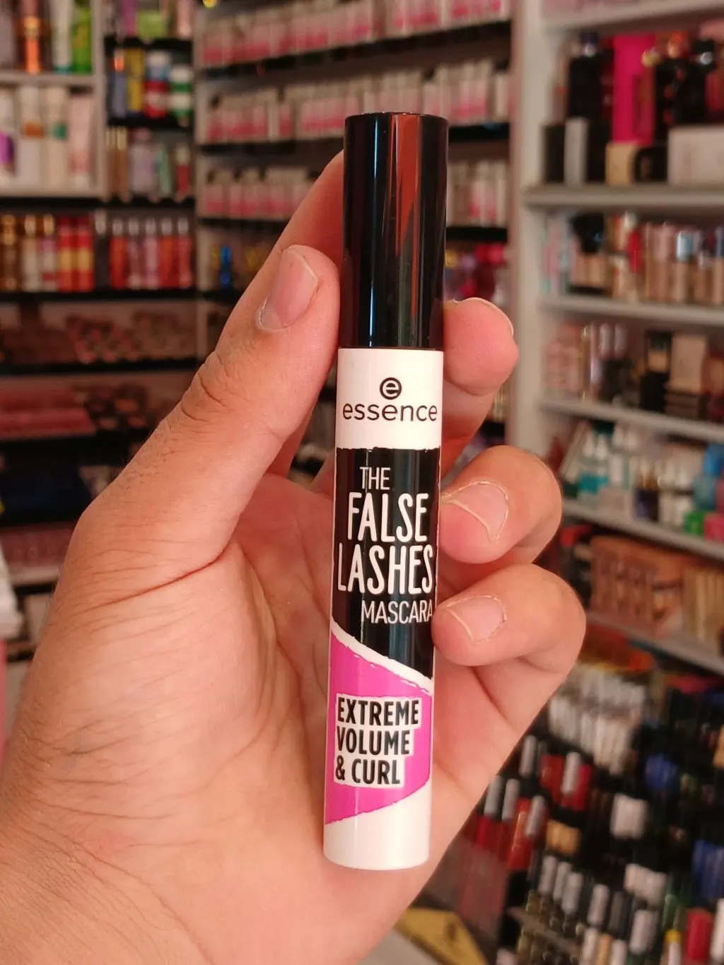 ماسكارا Essence Lash