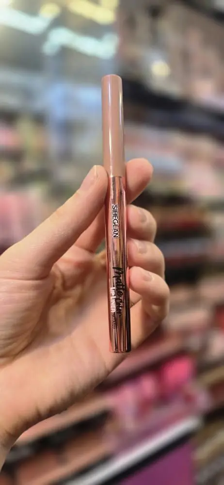محدد وقلم شفاه  (SIHEGLAN Matte Color Lip Liner) 💋✨