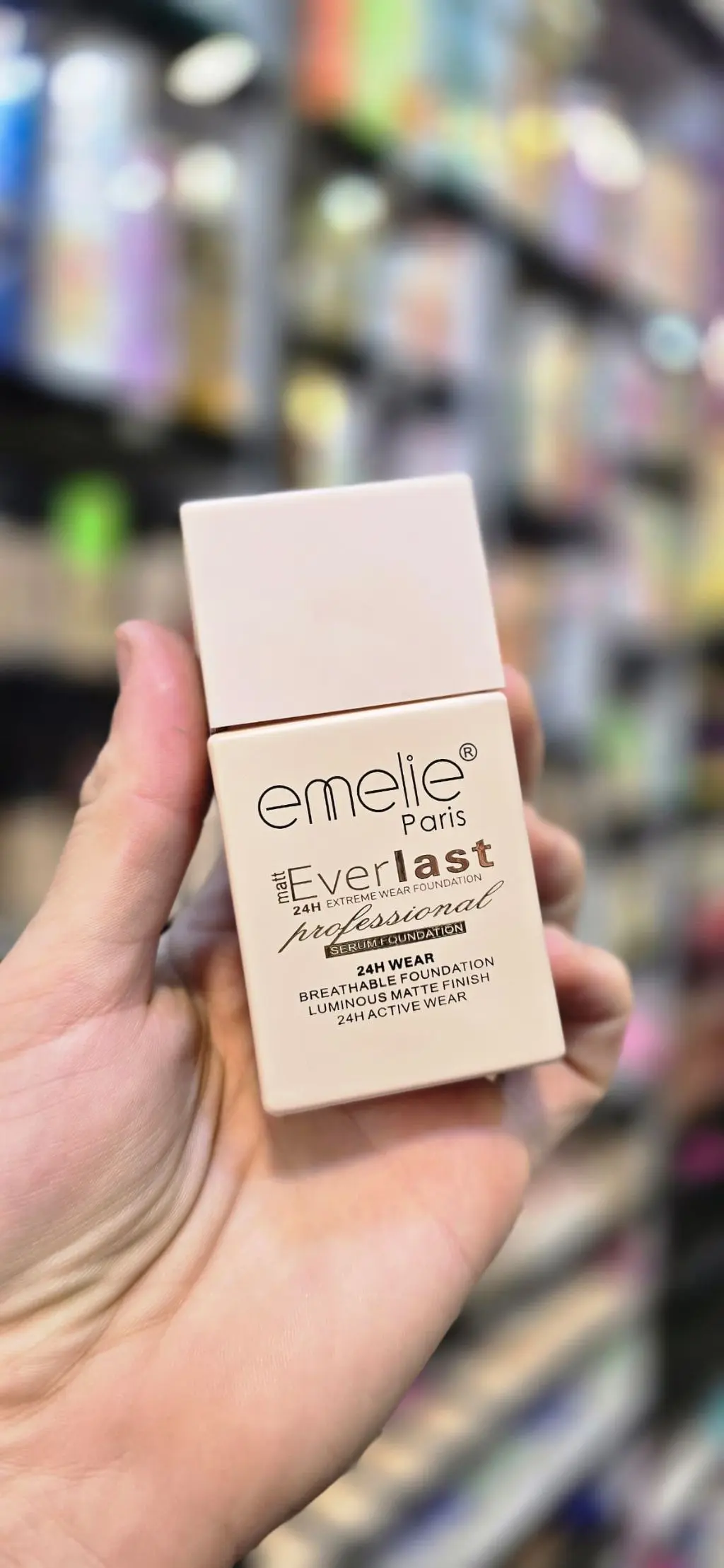 فاونديشن وسيروم Emelie Paris Everlast