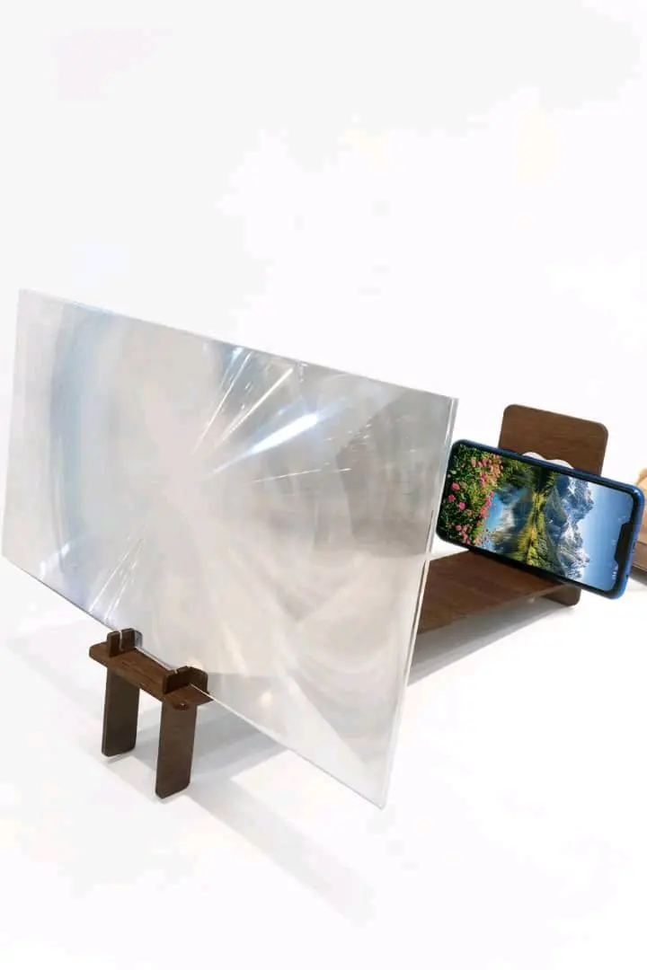 مكبر شاشة الموبايل