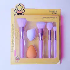 Skin-Friendly Powder Is Strong And Even - 6pcs | مجموعة فرش مكياج - 6 قطع